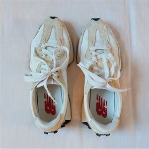 New Balance Women’s 327 Angora/Sea Salt Sneakers